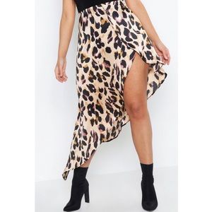 Boohoo Plus Leopard Satin Asymmetric Skirt US 20